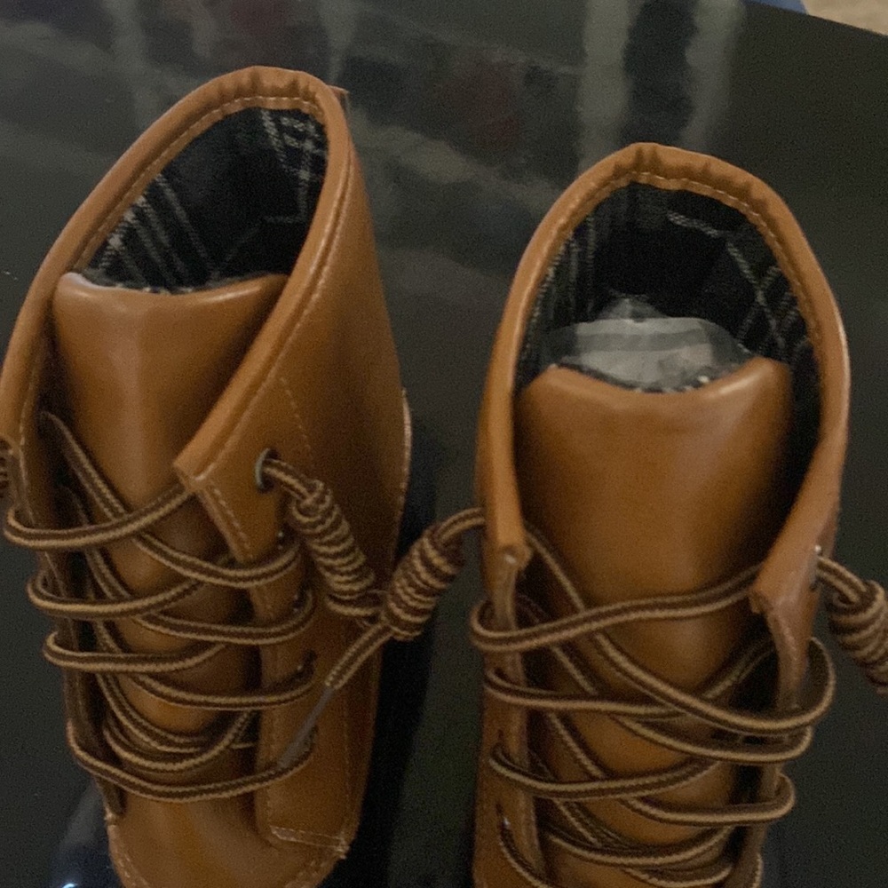 NEW DUCK BOOTS SZ 8 VEGAN LEATHER AND RUBBER SOLES W/ PLAID FLANNEL LINING - Picture 6 of 8